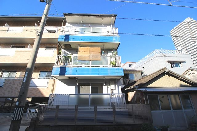 アルカサール・アンの外観|外観は落ち着いています