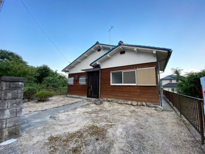 【駐車場】 | 大津市南小松1594-64　BBQのできる平屋建