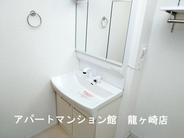 ベラカーサ　プリモの独立洗面台