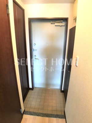 【玄関】 | ハートヒルズ井田 | 収納もある玄関です