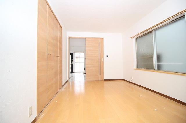 東雲荘の洋室|きれいな洋室です