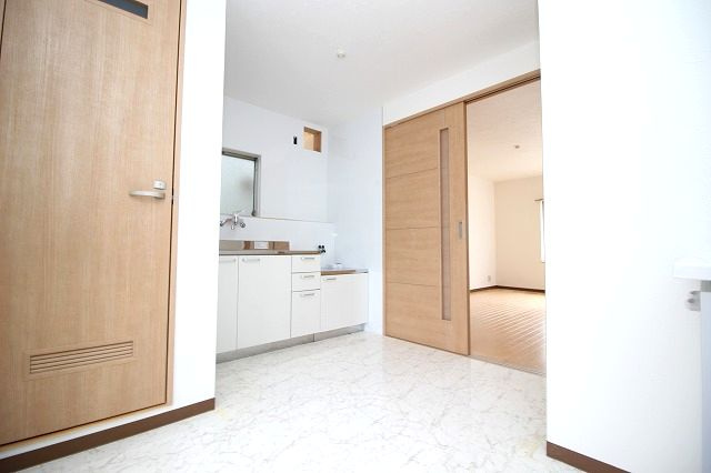 東雲荘の居間・リビング|使いやすい居間です