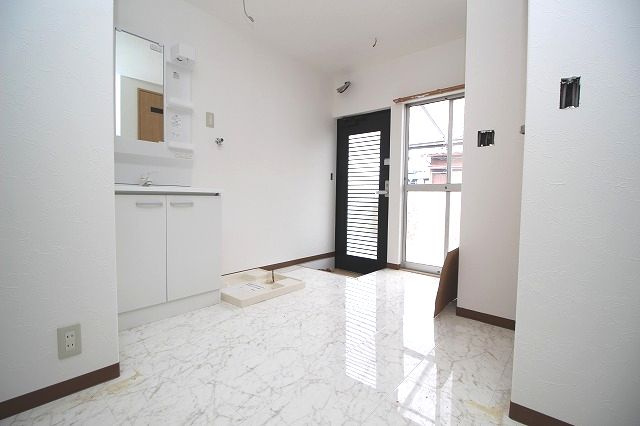 東雲荘の居間・リビング|ゆったりとしたリビングです