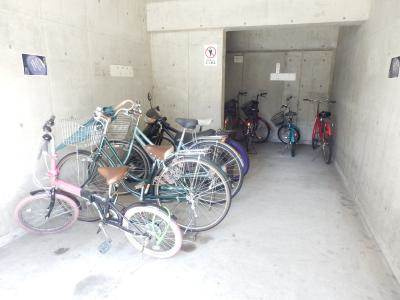 プレ二条の駐車場|駐輪場