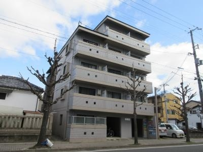 プレ二条の外観