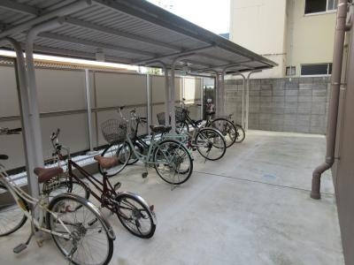 Grange四条大宮（グランジェ四条大宮）の駐車場|屋根付き駐輪場