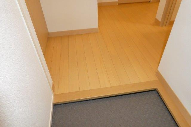 サンリーフＢの玄関|シューズボックス上