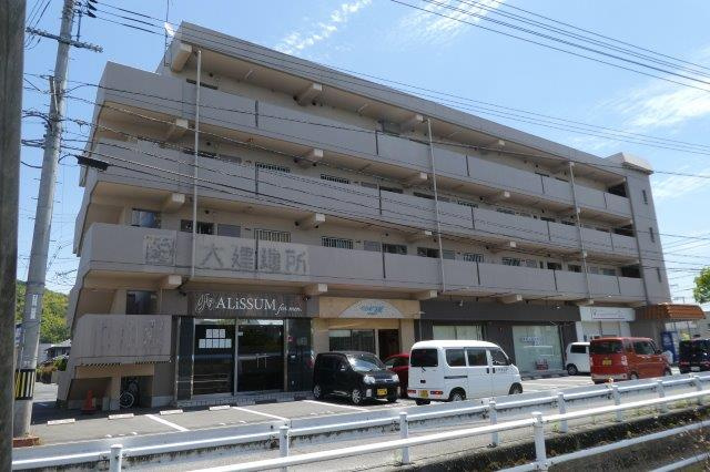 倉敷市新田の店舗事務所の外観