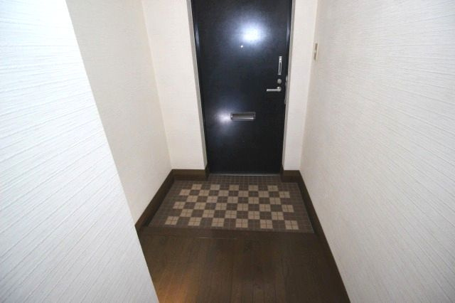 ルミネハイツの玄関|明るい玄関です