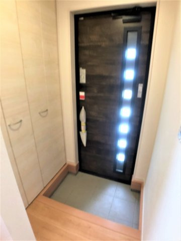リーブルファイン有楽町の玄関