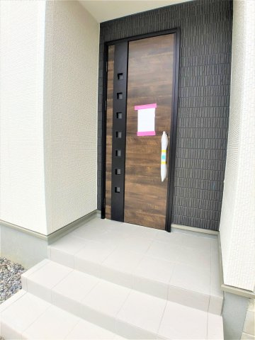 リーブルファイン有楽町の玄関