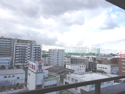 【展望】 | ロイヤルクイーンズパーク江坂 | バルコニーからの眺めです