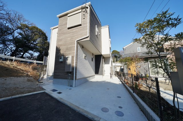 近隣にはこども自然公園があり、緑豊かな住環境！ＬＤＫ１８．６帖の４ＬＤＫ♪保土ヶ谷区今井町　全４棟新築戸建ての外観