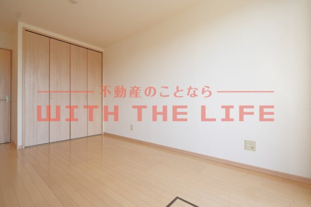 ルネス荒木五番館【キャッシュバック対象物件】の洋室|個人の部屋や寝室として使える洋室です