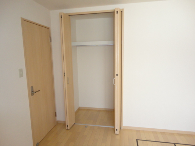 ルネス荒木五番館【キャッシュバック対象物件】の収納