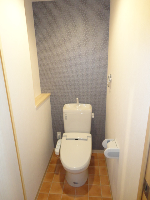 ルネス荒木五番館【キャッシュバック対象物件】のトイレ