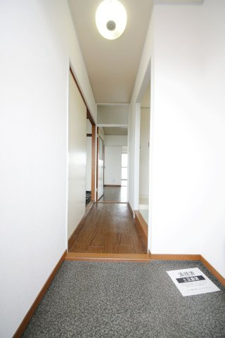 クインハイツの玄関