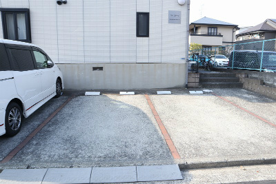【駐車場】 | マイ・ステージ【SHM】 | いつでも目の届く敷地内に駐車場があります♪荷物がかさばりがちなお買物にも、敷地内駐車場があると便利ですよね☆