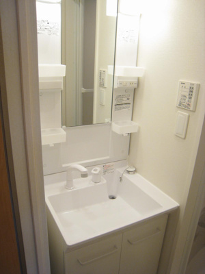 【洗面所】 | クレイノ大物 | 独立洗面台