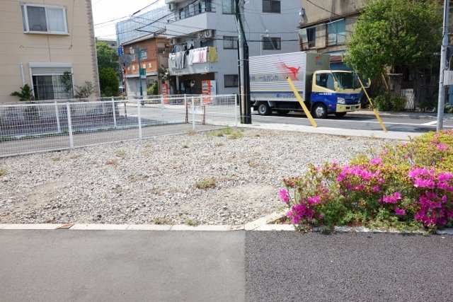 足立区西綾瀬４丁目の事業用地の外観