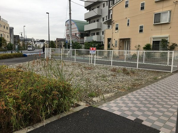 足立区西綾瀬４丁目の事業用地の外観