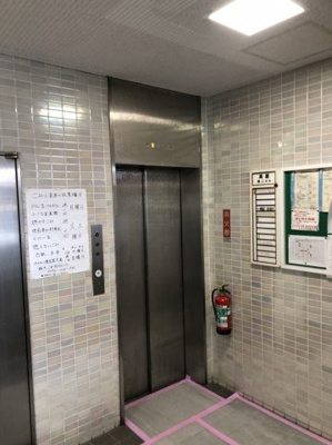 【エントランス】 | 萬屋第二ビル