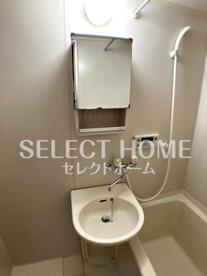 【洗面所】 | ＳｕｒｐｌｕｓＯｎｅ城南 | コンパクトで使いやすい洗面所