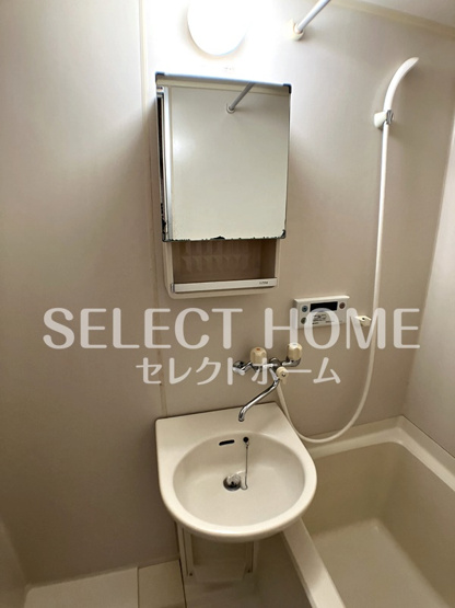 【洗面所】 | ＳｕｒｐｌｕｓＯｎｅ城南 | コンパクトで使いやすい洗面所