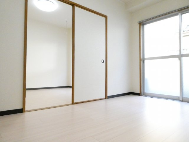 セルアーモ春日部の洋室|スタンダードな洋室です