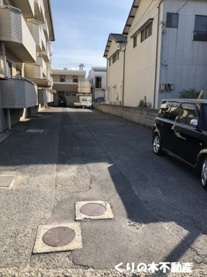 【駐車場】 | 佐々木マンション | 駐車場があります