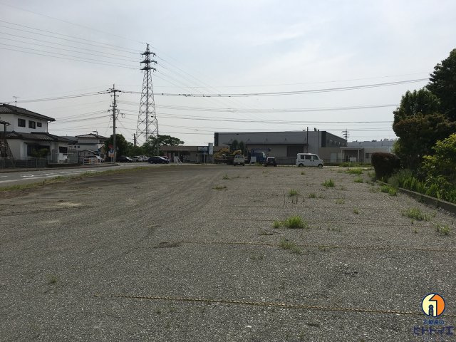 筑後市　角地　貸地　500坪以上の駐車場