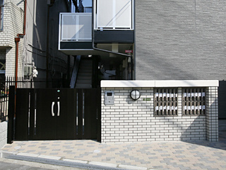 【エントランス】 | レオパレス舎利寺ＣＦ