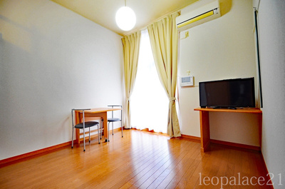 【居間・リビング】 | レオパレス三葉