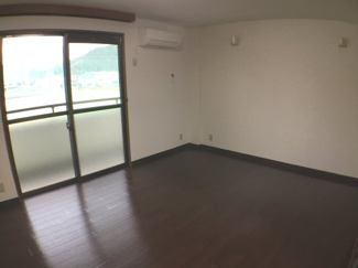 【居間・リビング】 | 第一柏原マンション