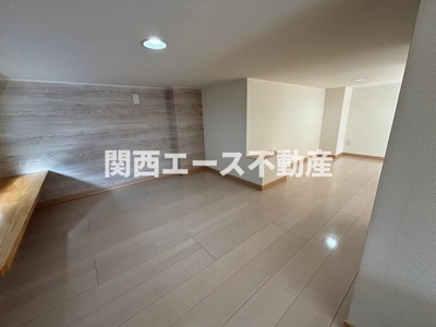  | アクロスフェリオ