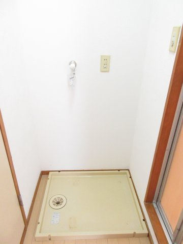 【設備】 | 星ヶ丘アパートメント | 室内洗濯機置場