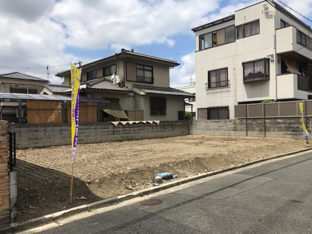 グラッド・タウン　ニュー氷野２丁目の前面道路含む現地写真|■東向きで日当たり良好です♪♪