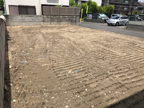 グラッド・タウン　ニュー氷野２丁目の前面道路含む現地写真