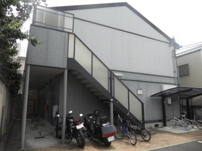 エーシェント室町の外観
