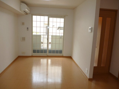 【居間・リビング】 | レインボー宝積