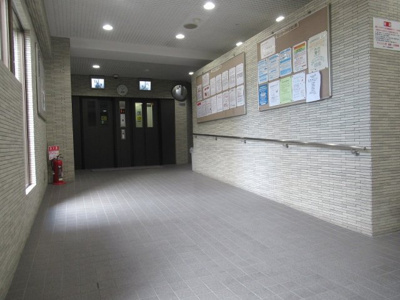 【ロビー】 | 万葉ハイツ小阪菱屋西（河内小阪賃貸） | 建物の内部です