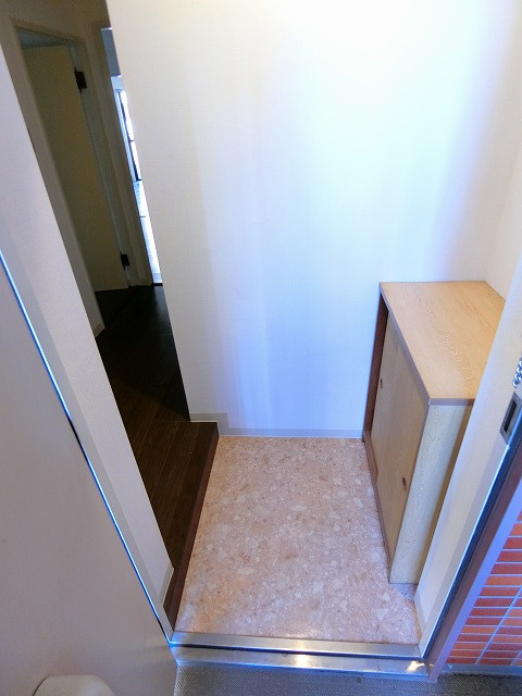 ビコーハイツの玄関