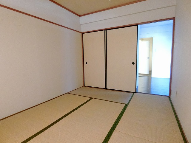 ビコーハイツの和室