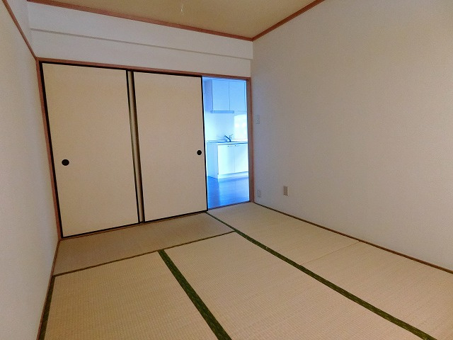 ビコーハイツの和室