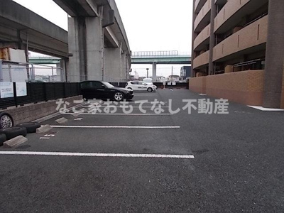 【駐車場】 | トリニティ