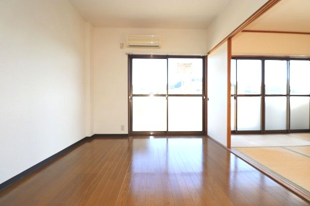 イーストハイツの内装|きれいな内装です