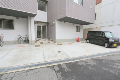 【駐車場】 | マノワール豊中玉井町
