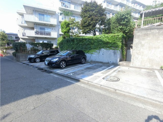 【駐車場】 | 平置き駐車場