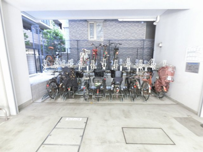 【その他共用部分】 | クオス新横浜 | 駐輪場