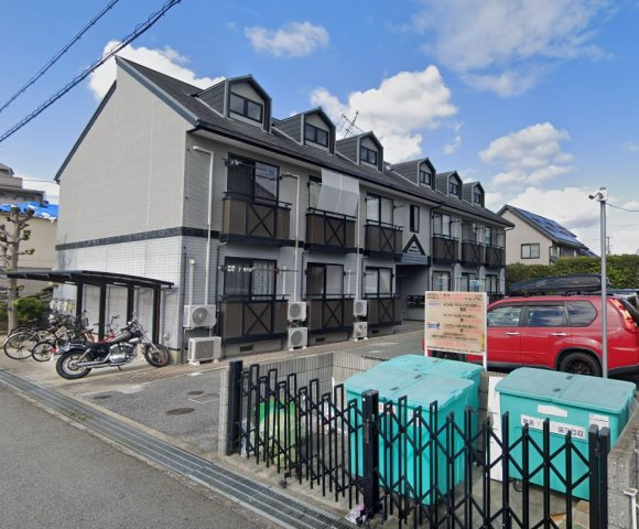 和泉市府中町のアパート